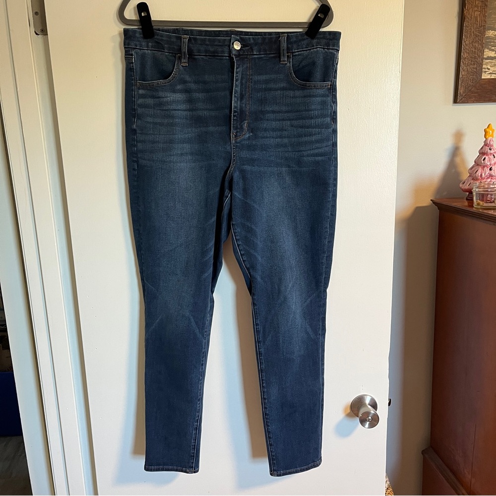American Eagle AE 18 Long 360 Ne(X)t Level Curvy Super High-Waisted Jegging